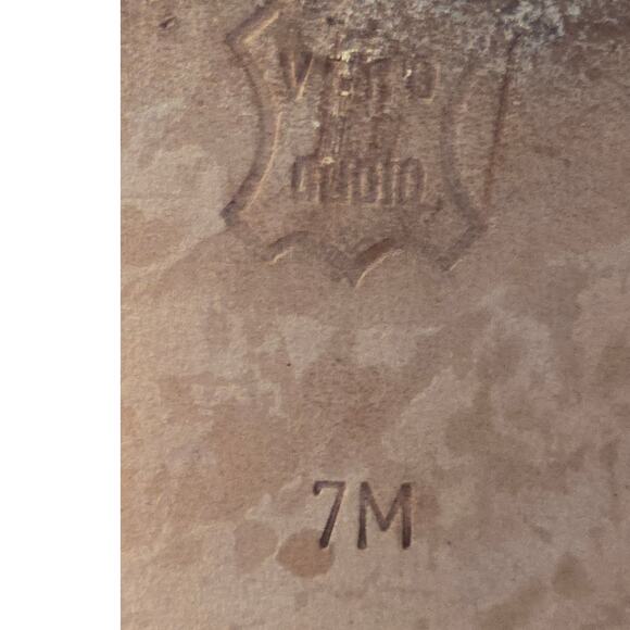 Nine West Woman's Wingtips sz 7Mwith Heels and Laces. One flaw/Pics EUC - Picture 9 of 9